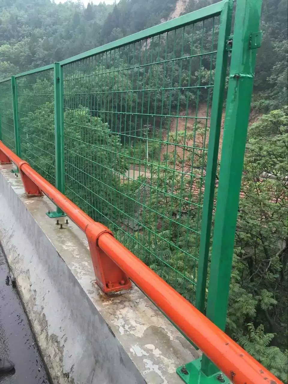 橋梁防護網